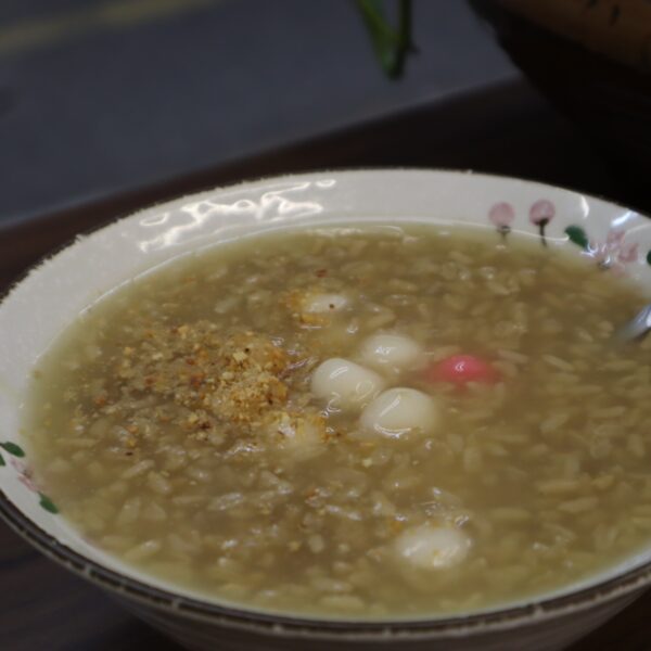 來蔗蹓蹓-飯桌店家介紹(甘單手作冰菓湯圓專賣店)