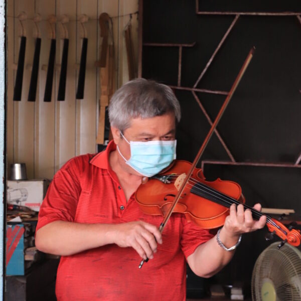 隱身東山的提琴師